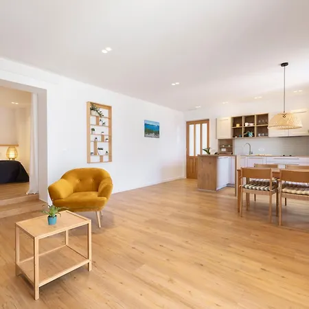 Beachfront Comfort Nives Tucepi