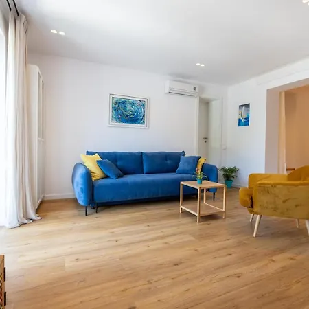 Beachfront Comfort Nives * Tučepi