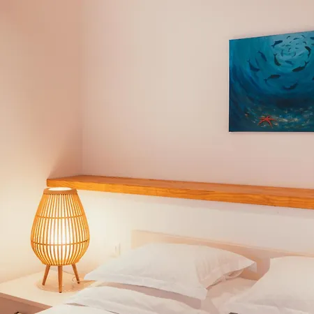 Beachfront Comfort Nives Apartmán Tučepi