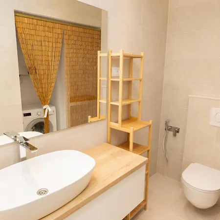 Beachfront Comfort Nives Tučepi